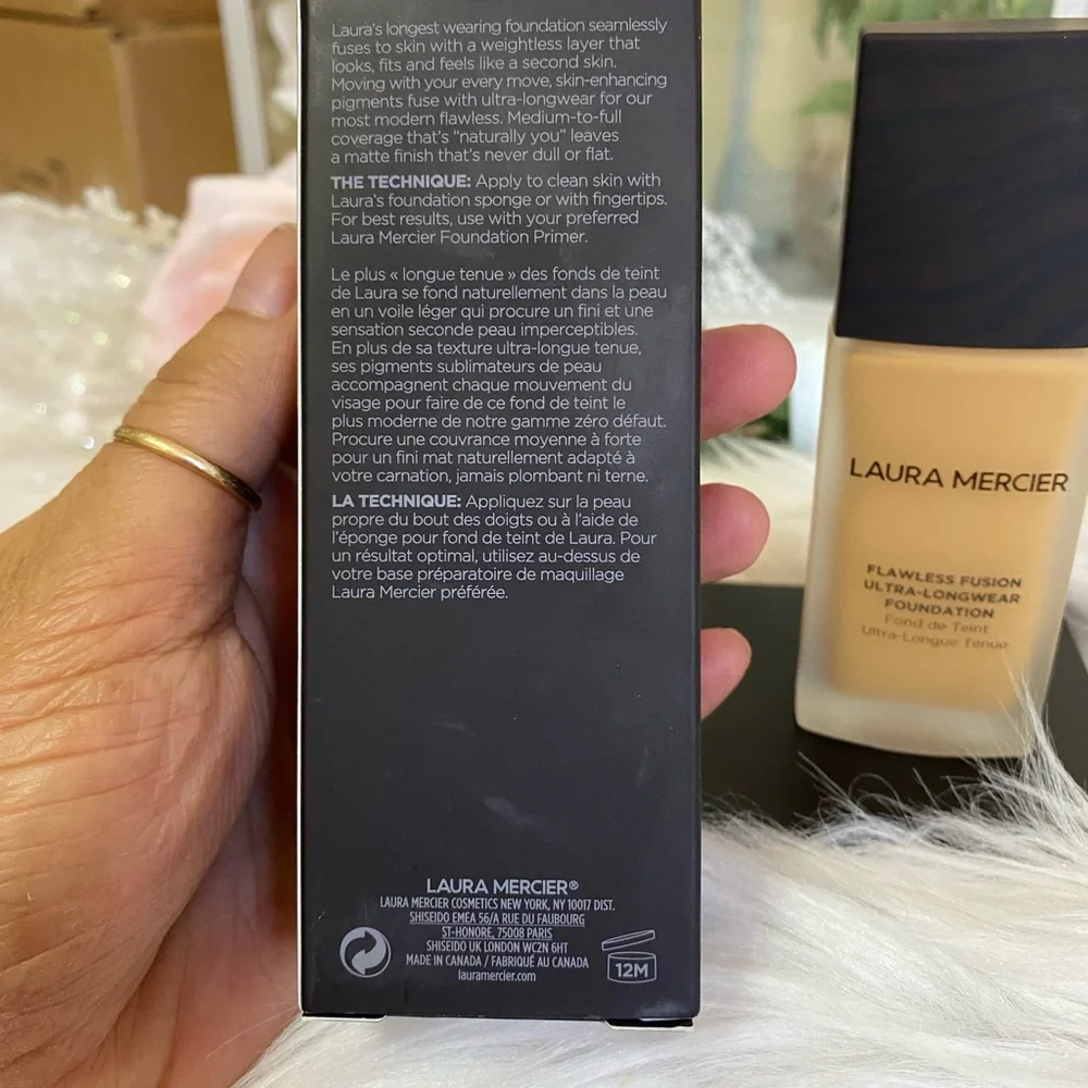Laura Mercier Flawless Fusion Longwear Liquid Foundation BUTTERSCOTCH 2W2 30ml